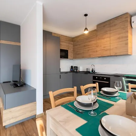 Apartment Pod Lasem Z Klimatyzacja I 2 Sypialniami - Dream